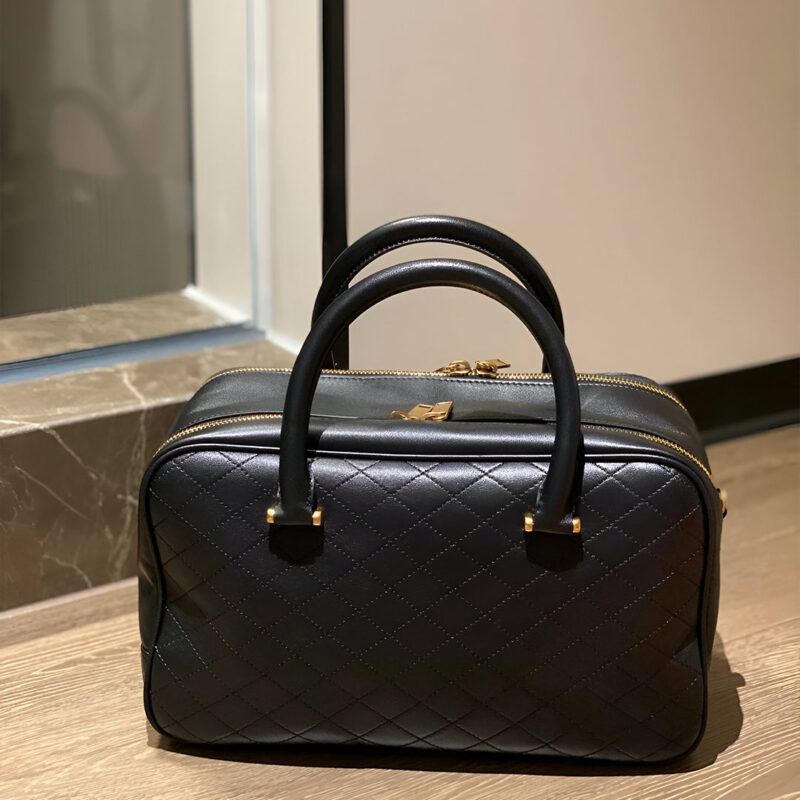 Olende Xiana Crossbody Bag - Image 9